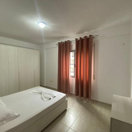Vlora'S Apartment Exterior photo